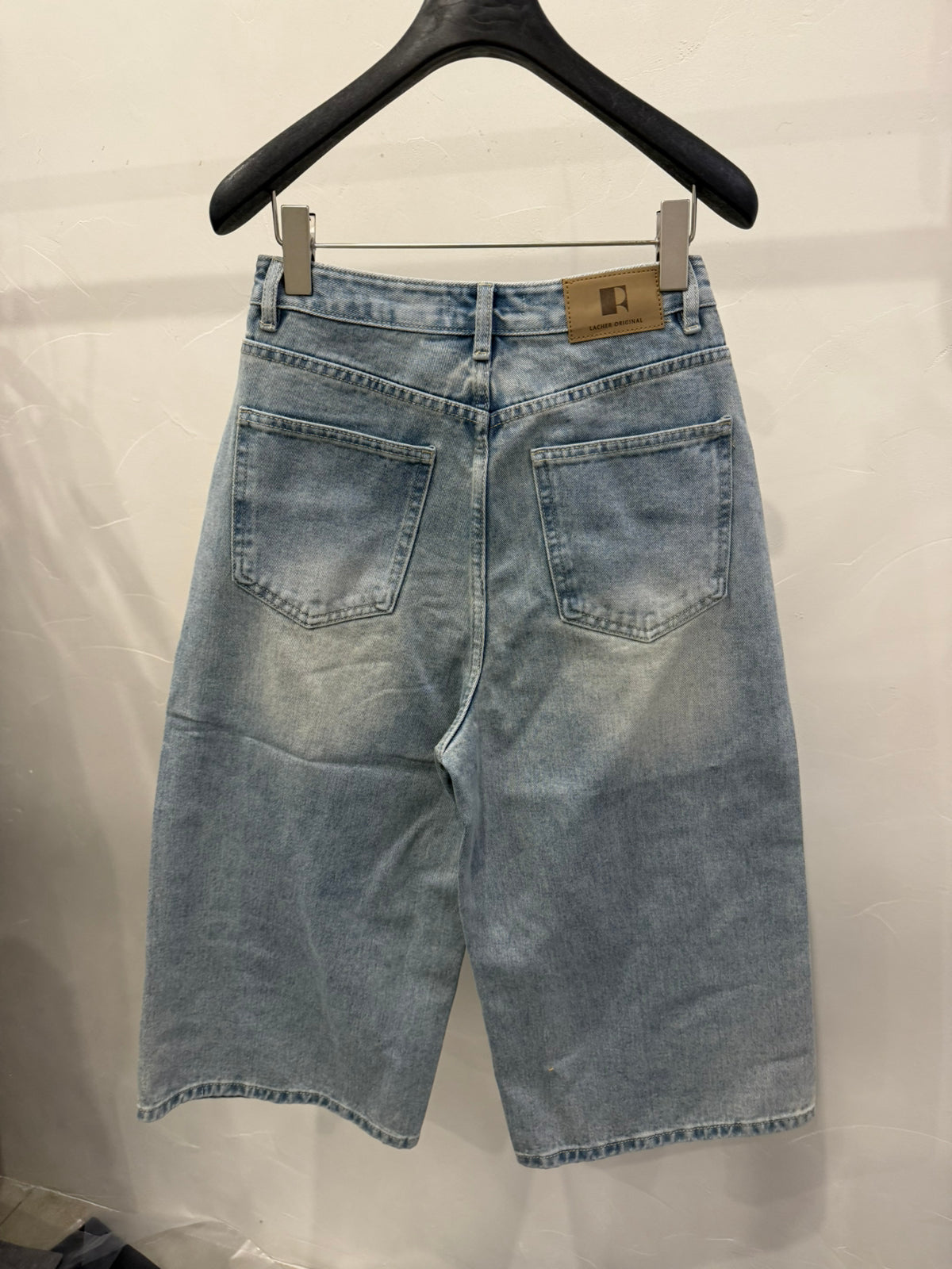 LACHER Women's Relaxed Fit Washed Vintage Denim Jeans - Cropped Straight Leg Gradient Pants