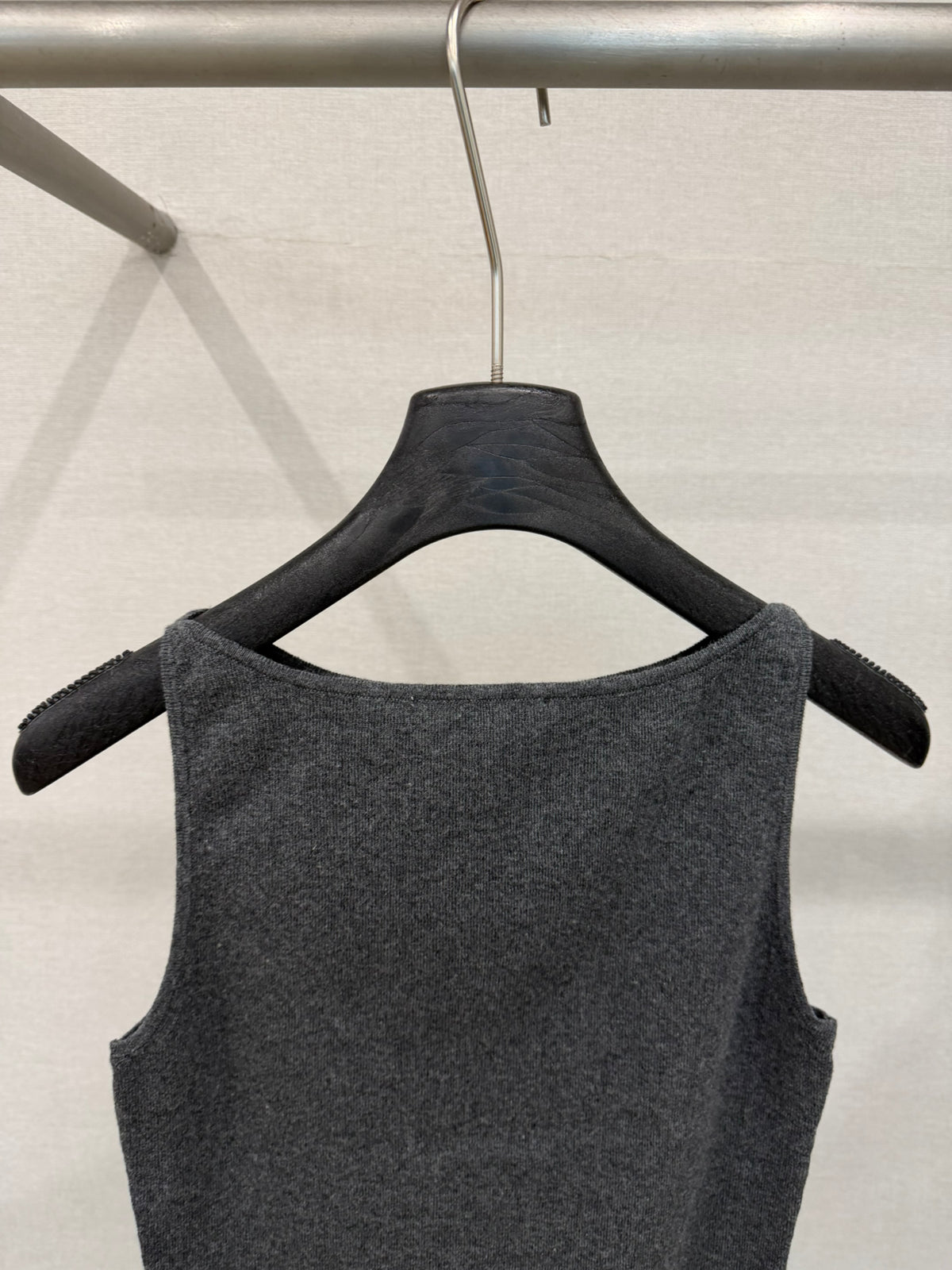 LACHER Women's Seamless Skin-Friendly Tank Top - Armpit Smoothing Crossed Strap Summer Sleeveless Top