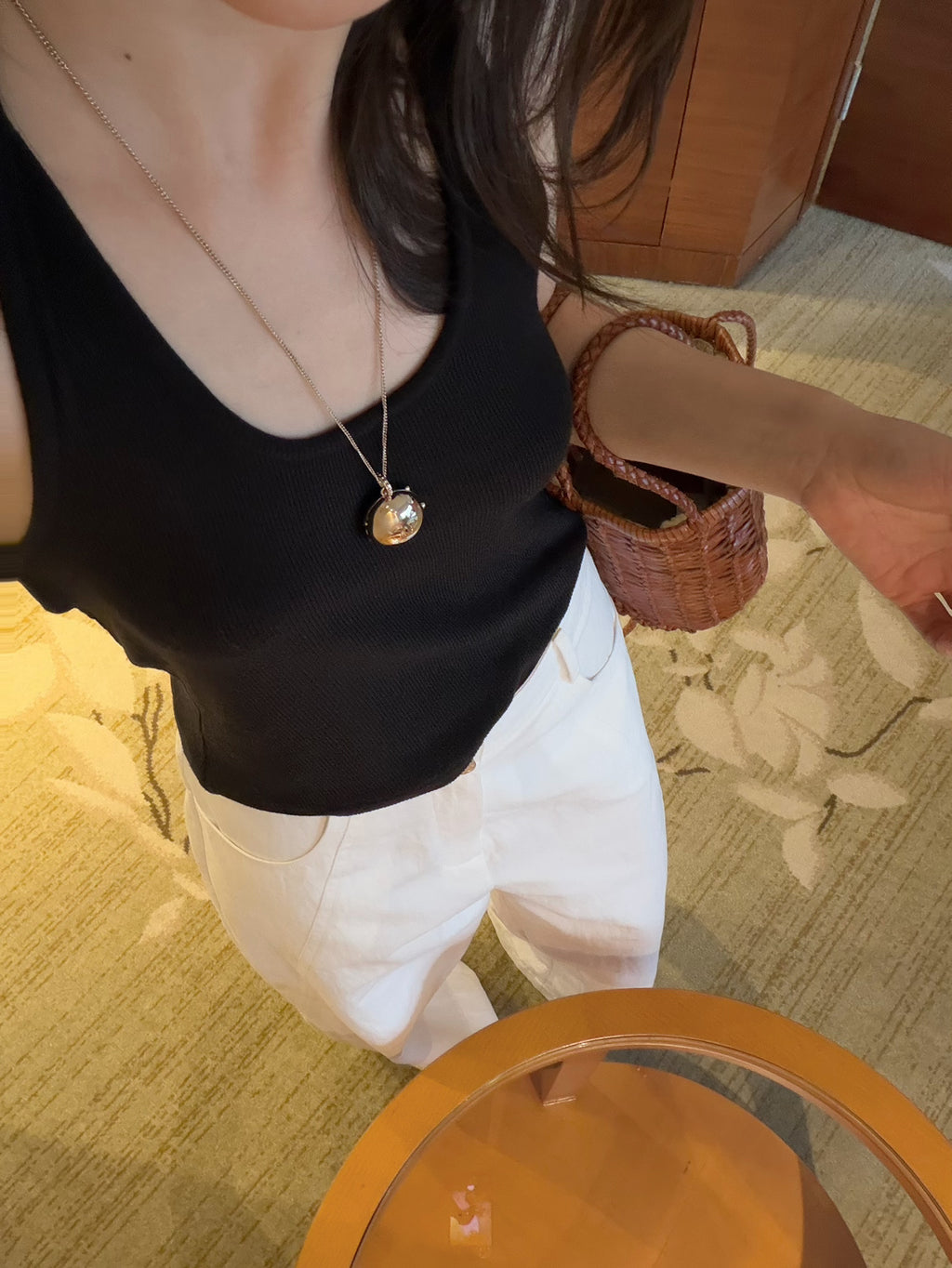 Chic Women's U-Neck Halter Knit Vest - Loose Fit Solid Color Sleeveless Crop Top