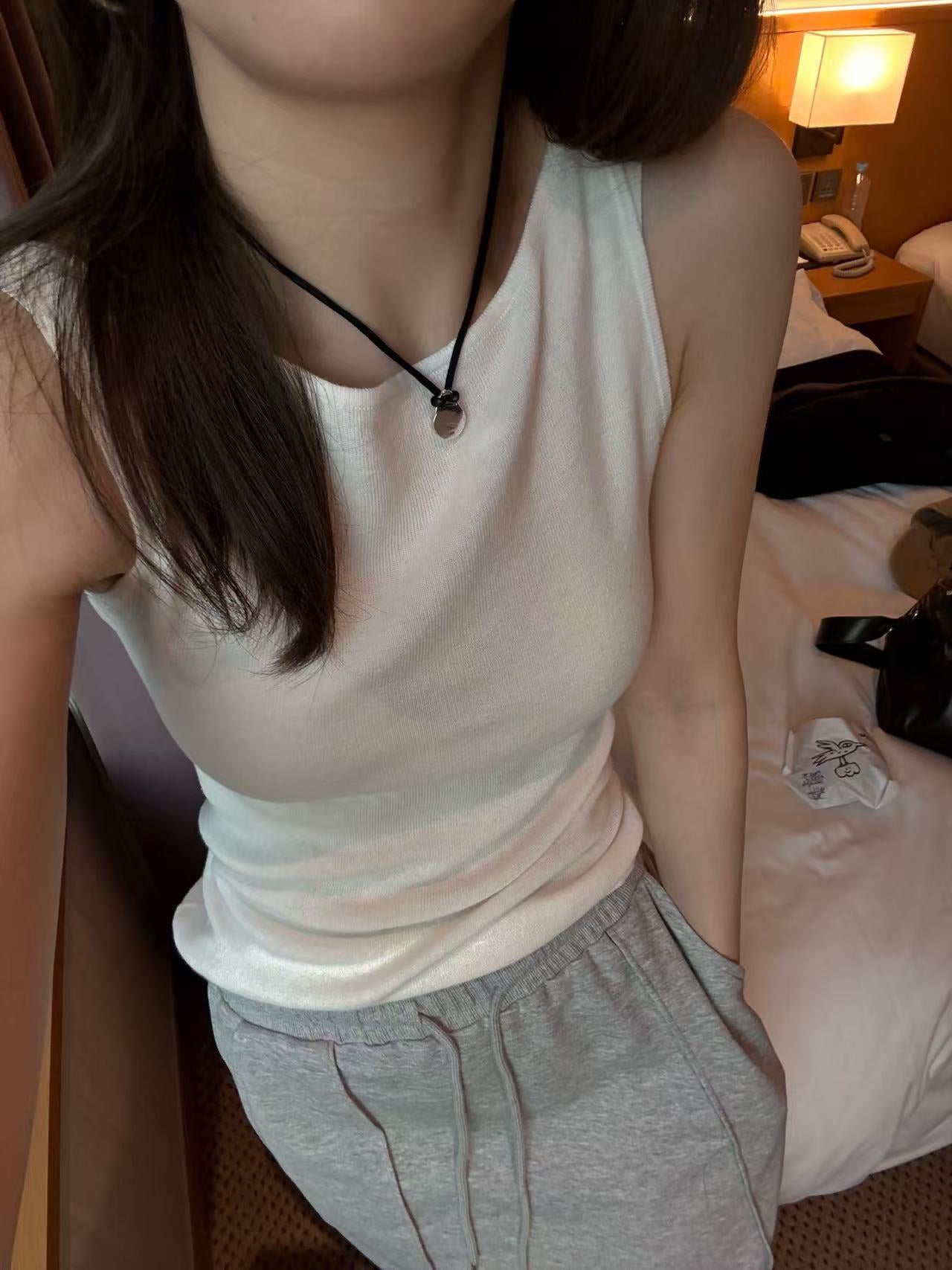 LACHER Women's Seamless Skin-Friendly Tank Top - Armpit Smoothing Crossed Strap Summer Sleeveless Top