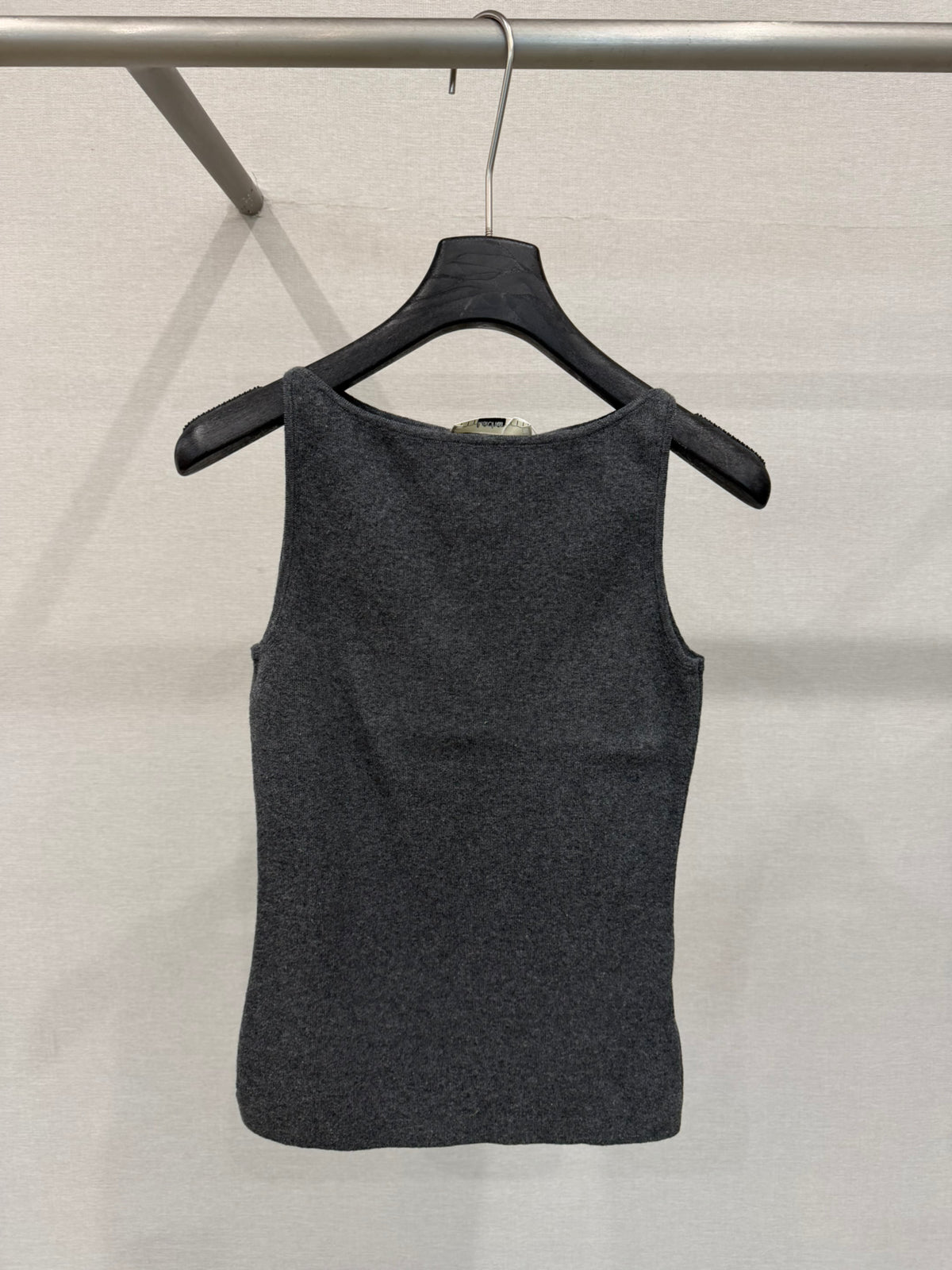 LACHER Women's Seamless Skin-Friendly Tank Top - Armpit Smoothing Crossed Strap Summer Sleeveless Top