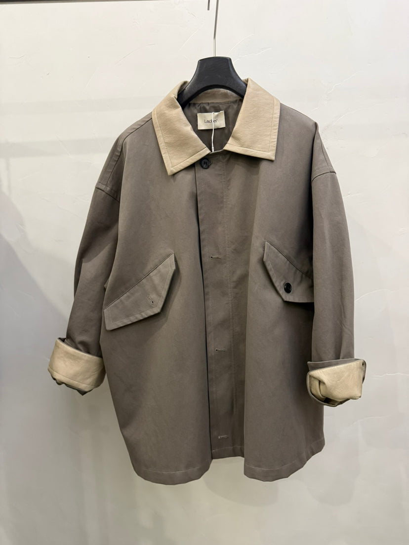 Elegant Contrast Panel Trench Coat - Premium Spring Lapel Single-Breasted Mid-Length Overcoat