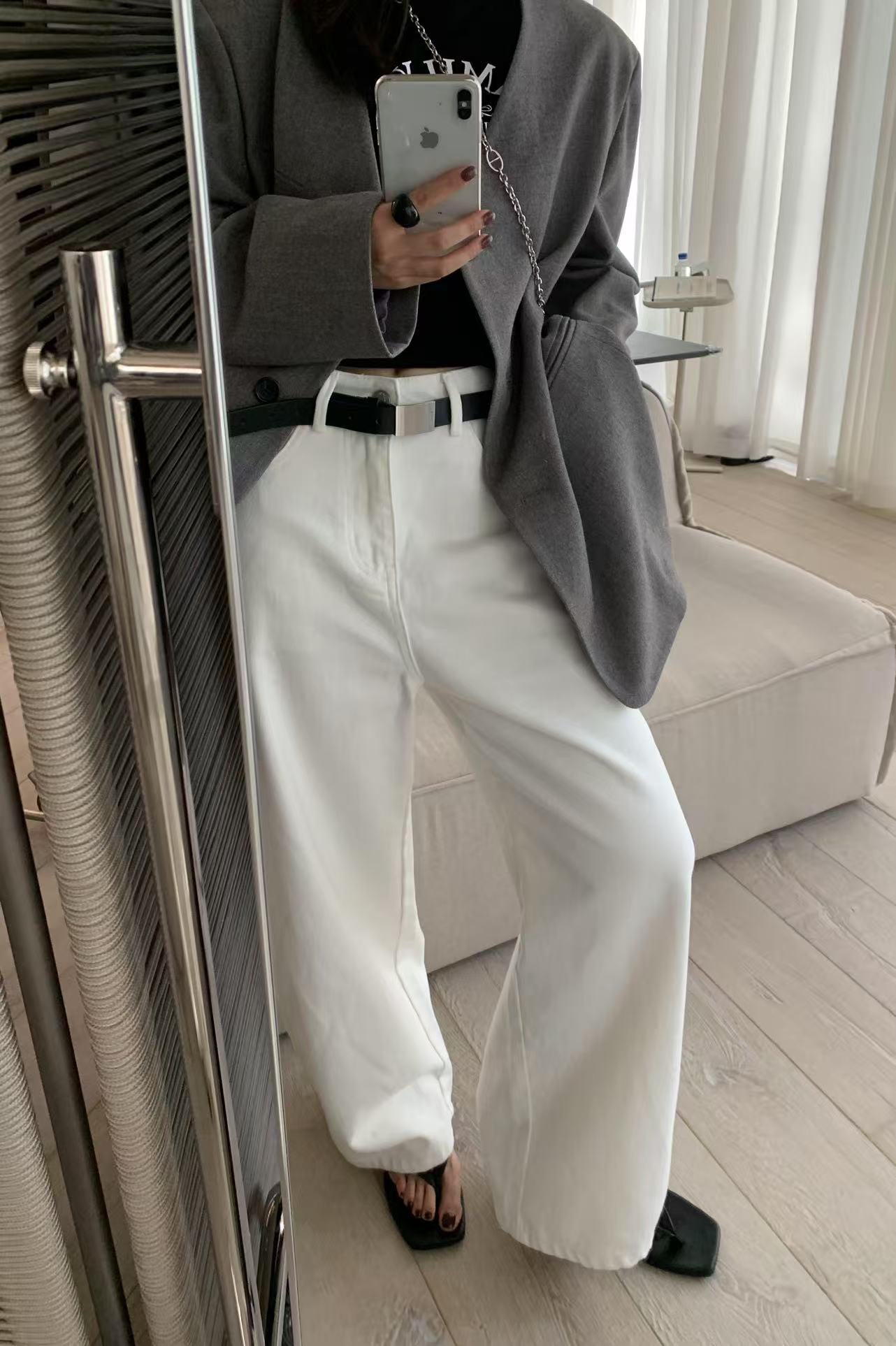 LACHER 2026 Spring Collection High-Waist Slimming Curved Leg Jeans