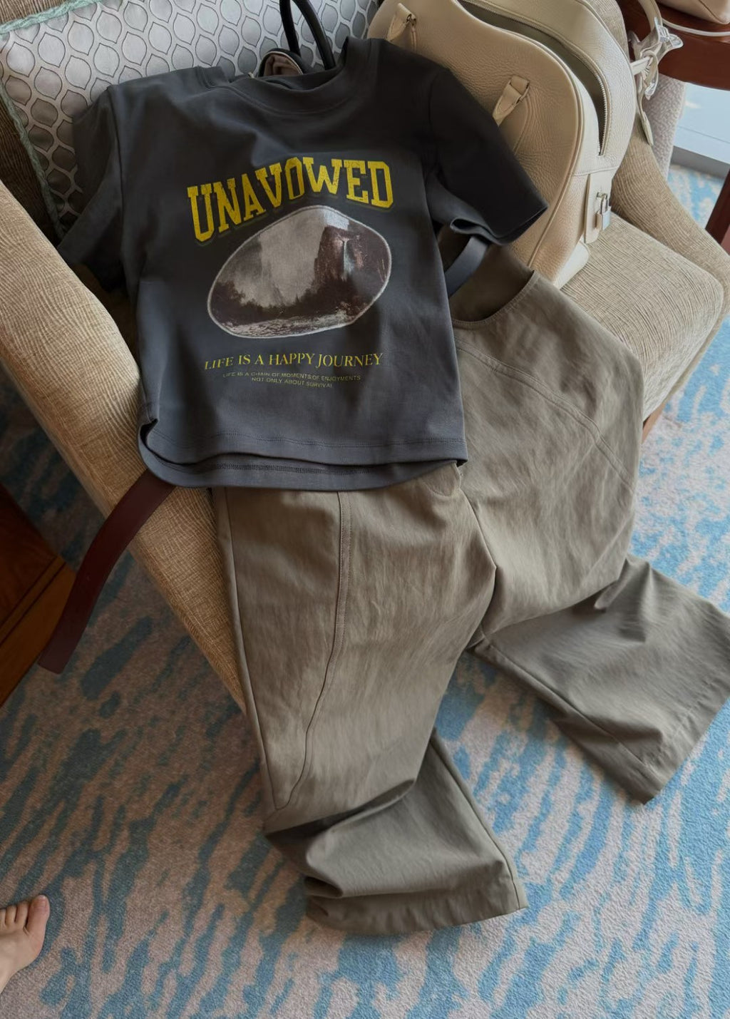 LACHER Vintage Graphic Crop T-Shirt - Retro Printed Casual Cotton Short Sleeve Tee for Women