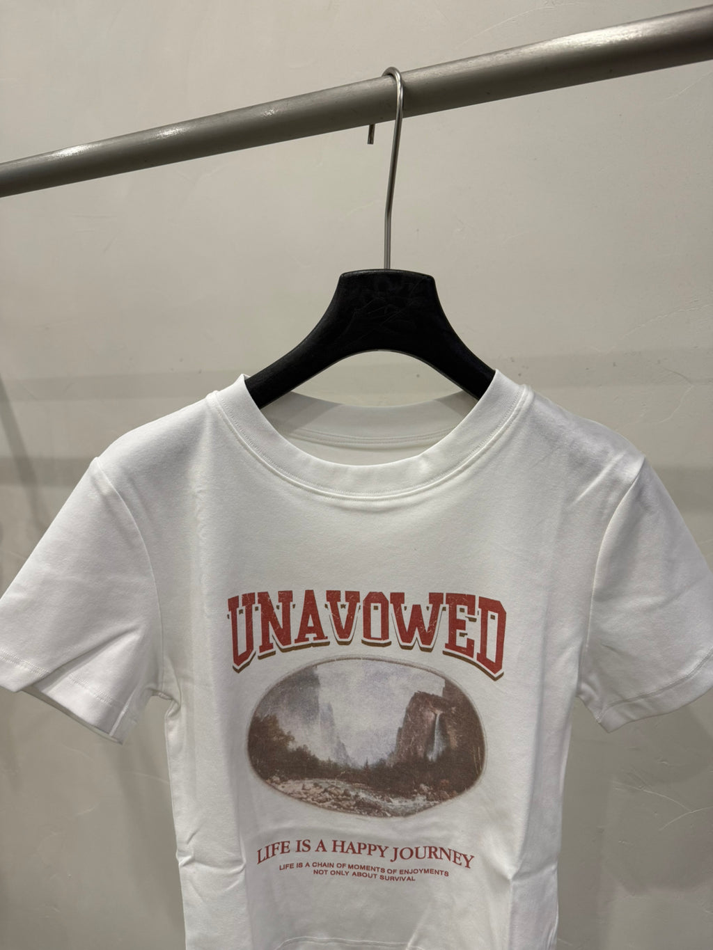 LACHER Vintage Graphic Crop T-Shirt - Retro Printed Casual Cotton Short Sleeve Tee for Women