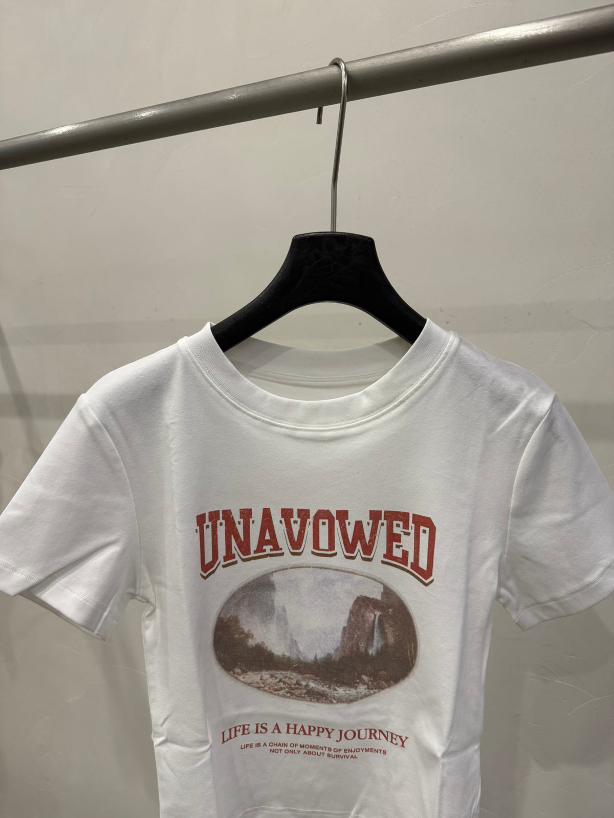 LACHER Vintage Graphic Crop T-Shirt - Retro Printed Casual Cotton Short Sleeve Tee for Women