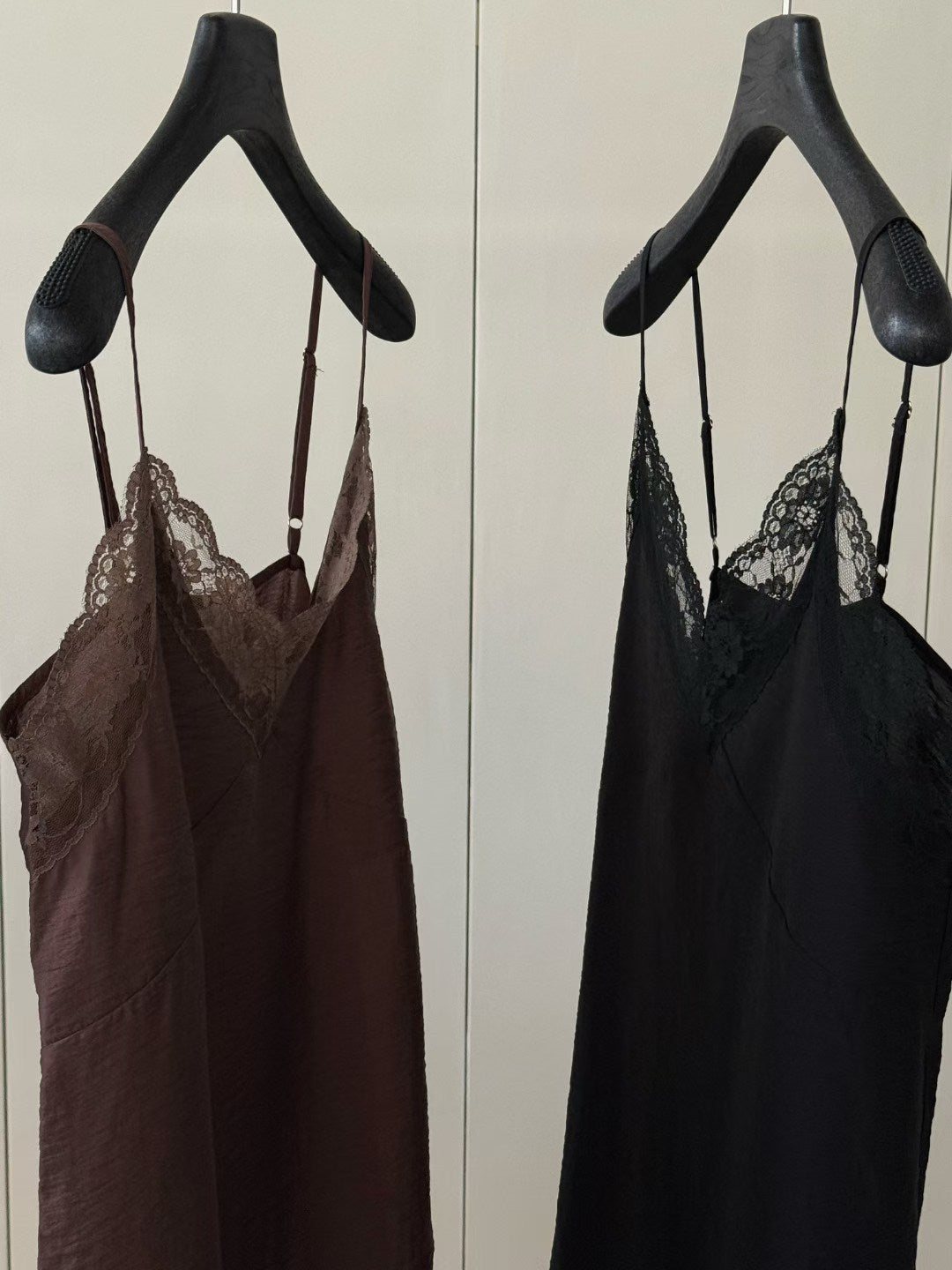 LACHER Elegant Lace Splicing Cami Dress - Versatile Solid Color Midi Slip Dress