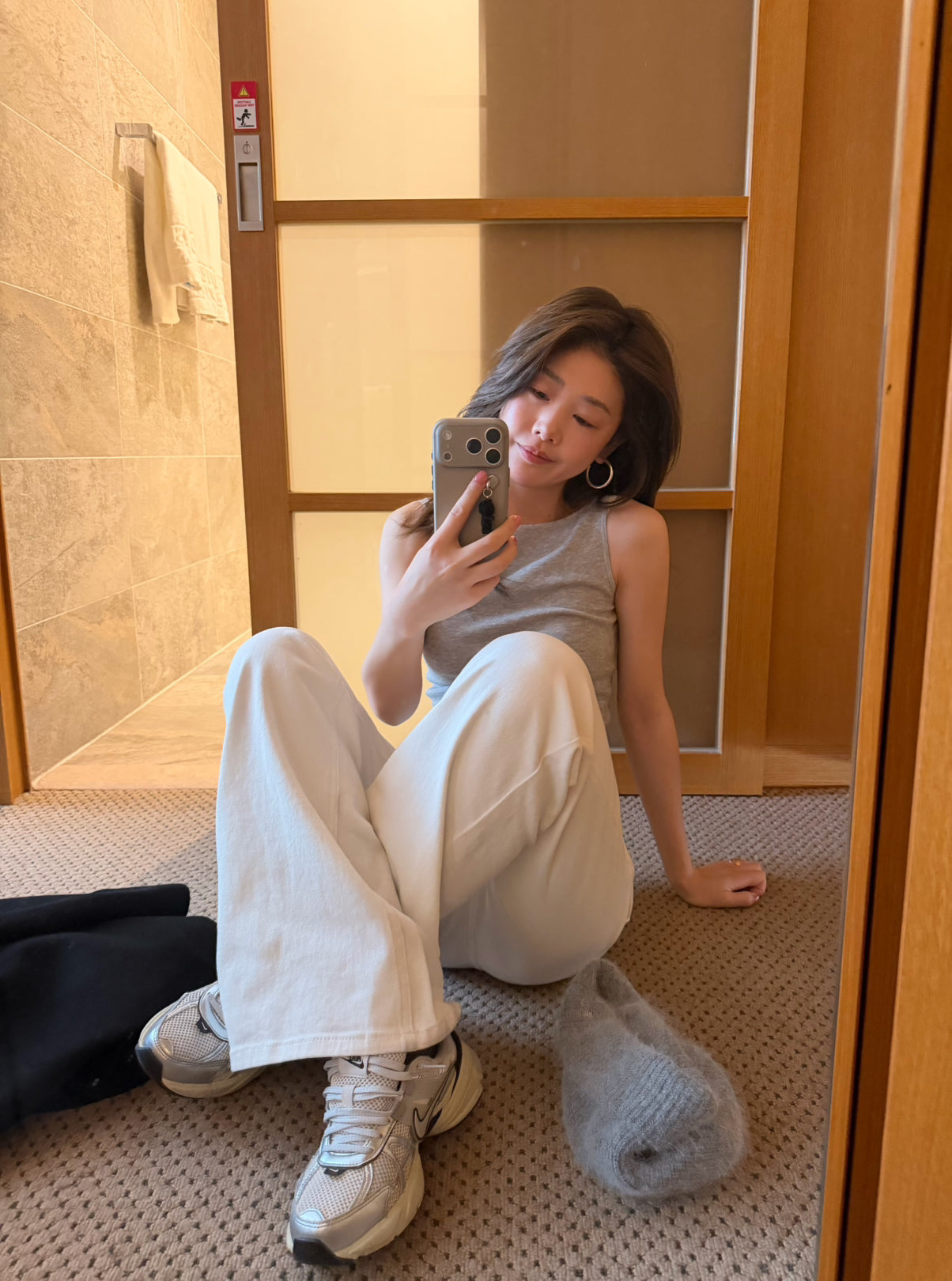 LACHER Women's Seamless Skin-Friendly Tank Top - Armpit Smoothing Crossed Strap Summer Sleeveless Top