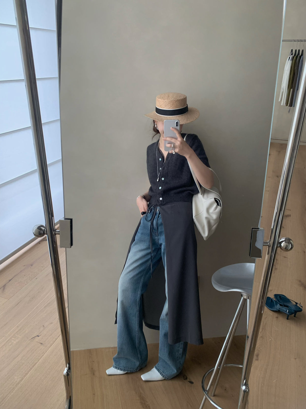 LACHER Elegant V-Neck Wool Blend Knit Cardigan - Slimming Short Sleeve Soft Casual Sweater for Women