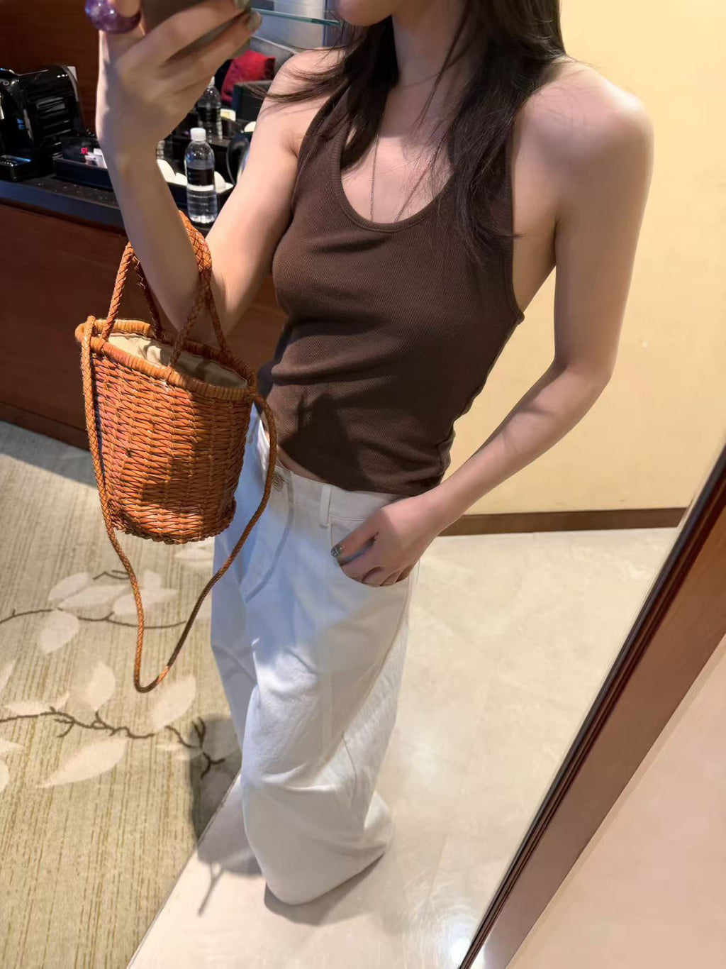 Chic Women's U-Neck Halter Knit Vest - Loose Fit Solid Color Sleeveless Crop Top