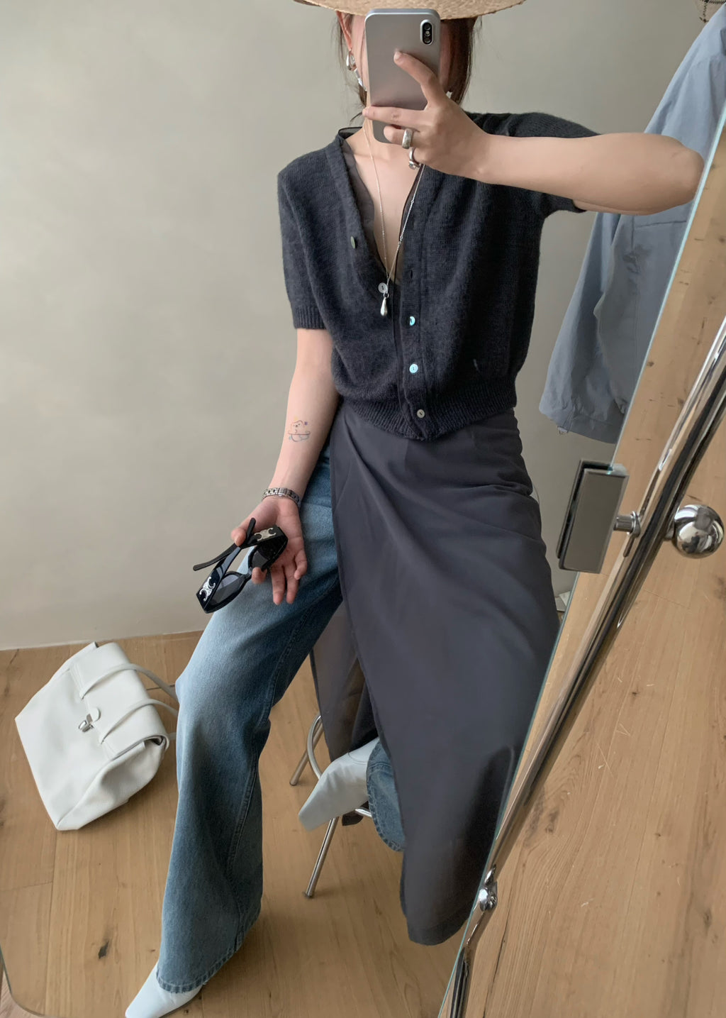 LACHER Elegant V-Neck Wool Blend Knit Cardigan - Slimming Short Sleeve Soft Casual Sweater for Women