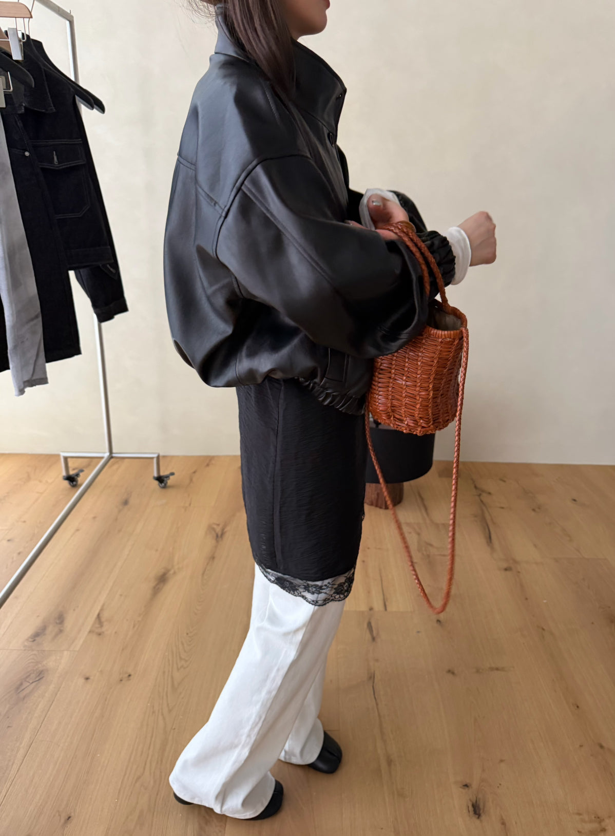 LACHER Women's Minimalist H-Line Lapel Cropped Fashion Leather Jacket