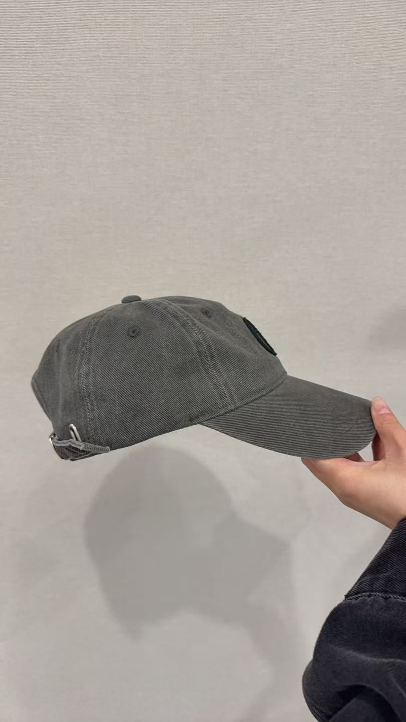 LACHER Minimalist Versatile Embroidered Baseball Cap - Premium Urban Style Hat