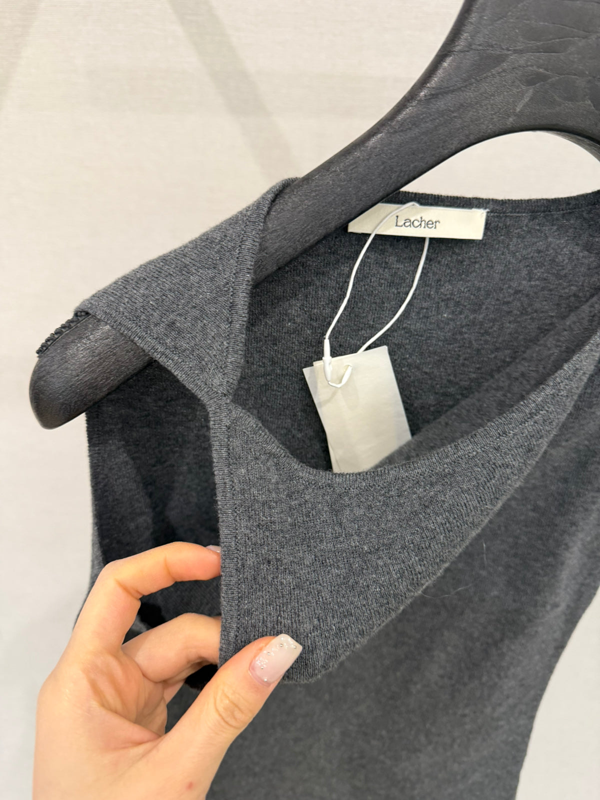 LACHER Women's Seamless Skin-Friendly Tank Top - Armpit Smoothing Crossed Strap Summer Sleeveless Top