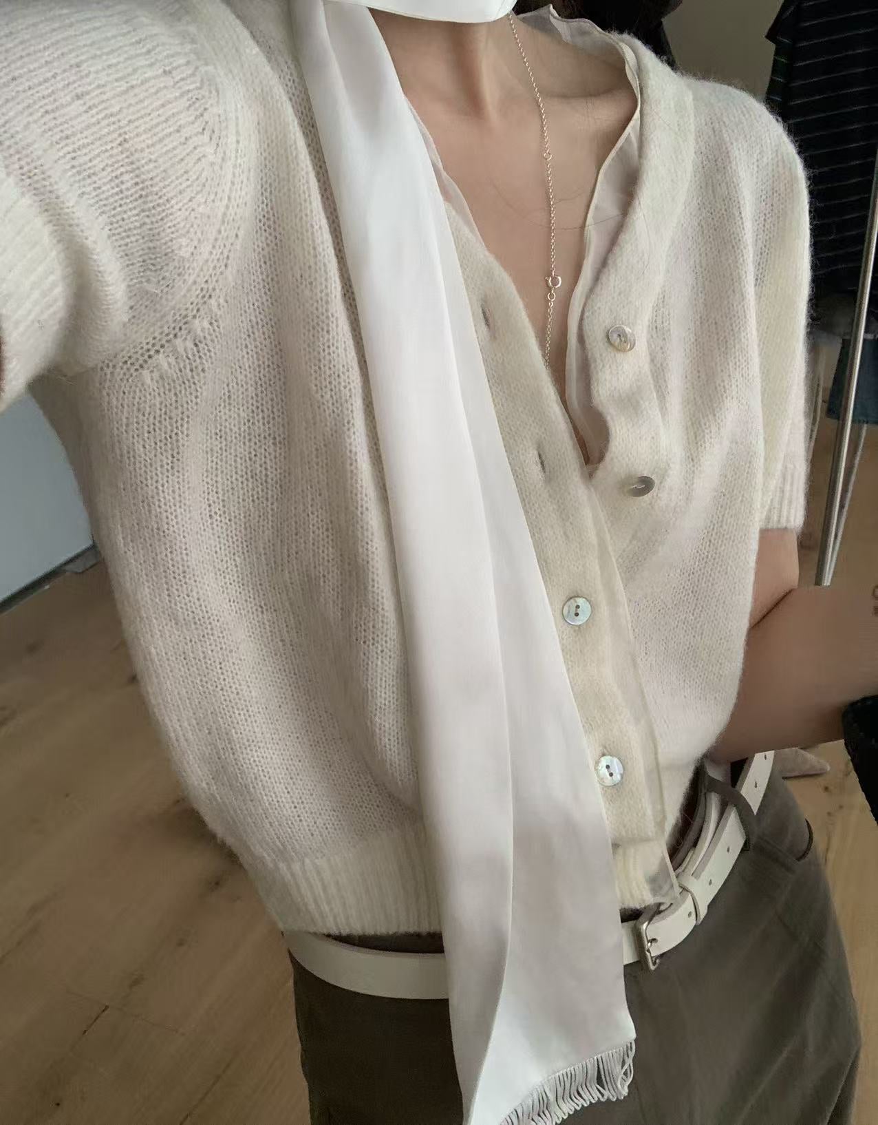 LACHER Elegant V-Neck Wool Blend Knit Cardigan - Slimming Short Sleeve Soft Casual Sweater for Women